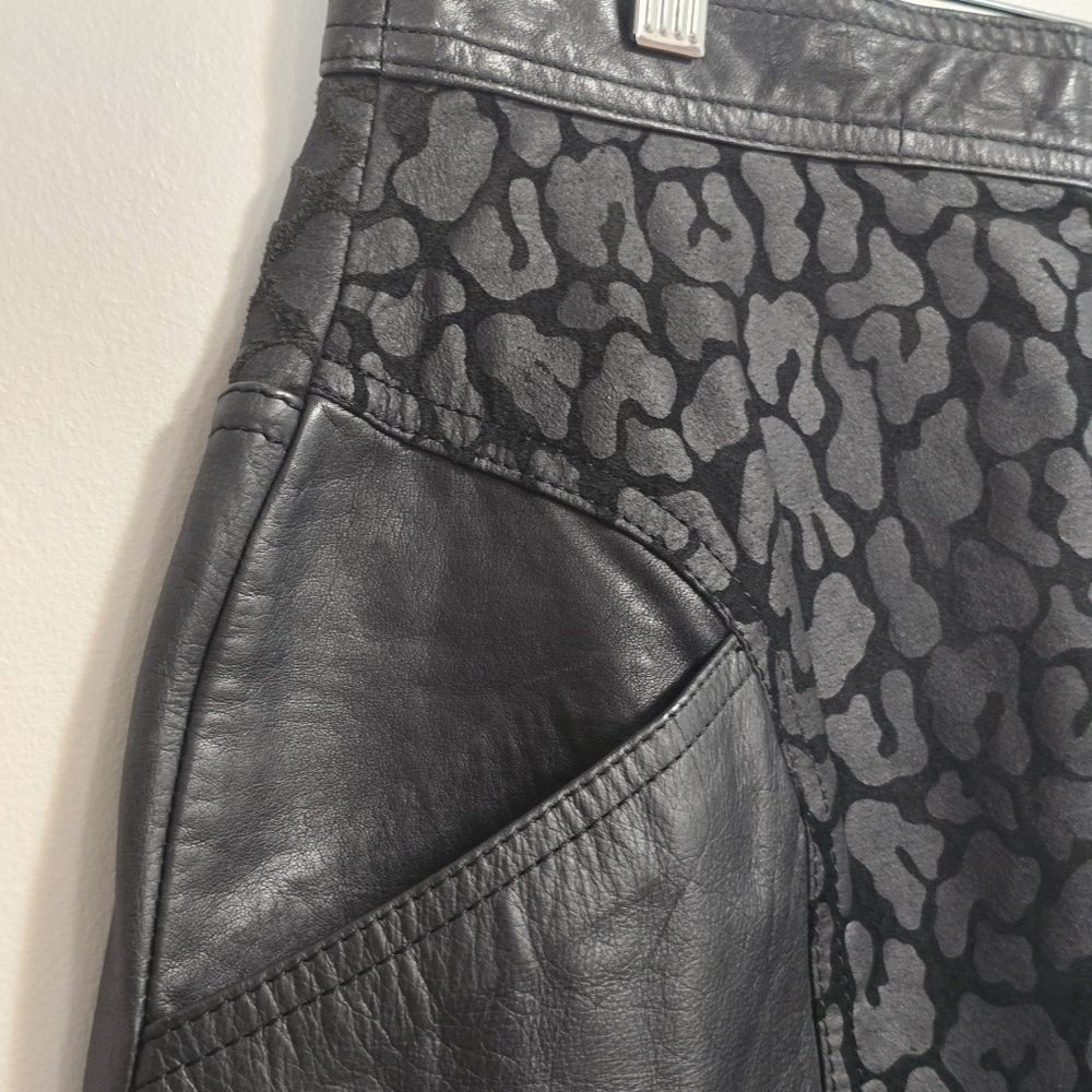 Vintage Genuine Leather With Leopard Print Pencil Skirt Color Black - Picture 4 of 8